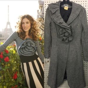 Vintage inspired coat. Very SATC.